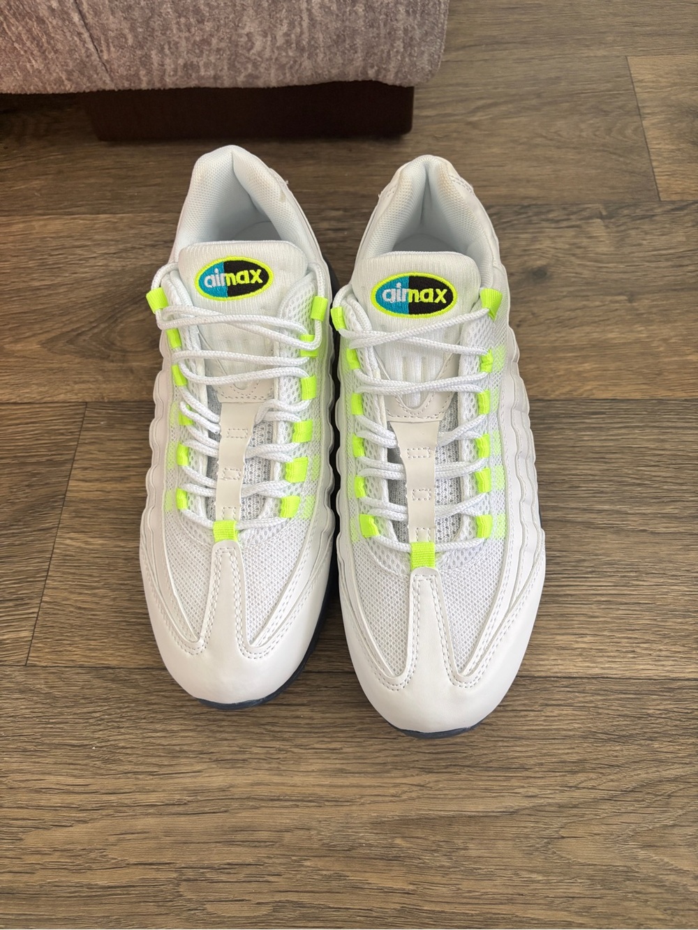 Size - 9.5 Nike Air Max 95 White with Neon Accents - Men's Shoes - Picture 8 of 8